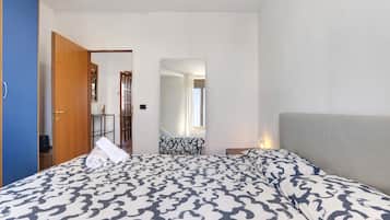 2 dormitorios, tabla de planchar con plancha, wifi gratis y ropa de cama