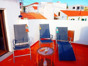 Terrace/patio - Holiday Home 'Mar E Sol' with Sea View, Private Terrace and Wi-Fi (Colares)