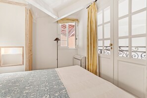 3 camere, ferro/asse da stiro, Wi-Fi gratuito, lenzuola