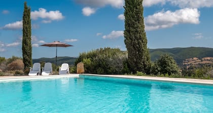 Ferienwohnung 'Erica' mit Gemeinschaftspool, Wi-Fi und Klimaanlage