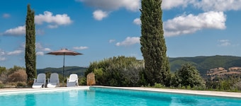 Apartment 'Tamerice' with Shared Pool, Wi-Fi and Air Conditioning