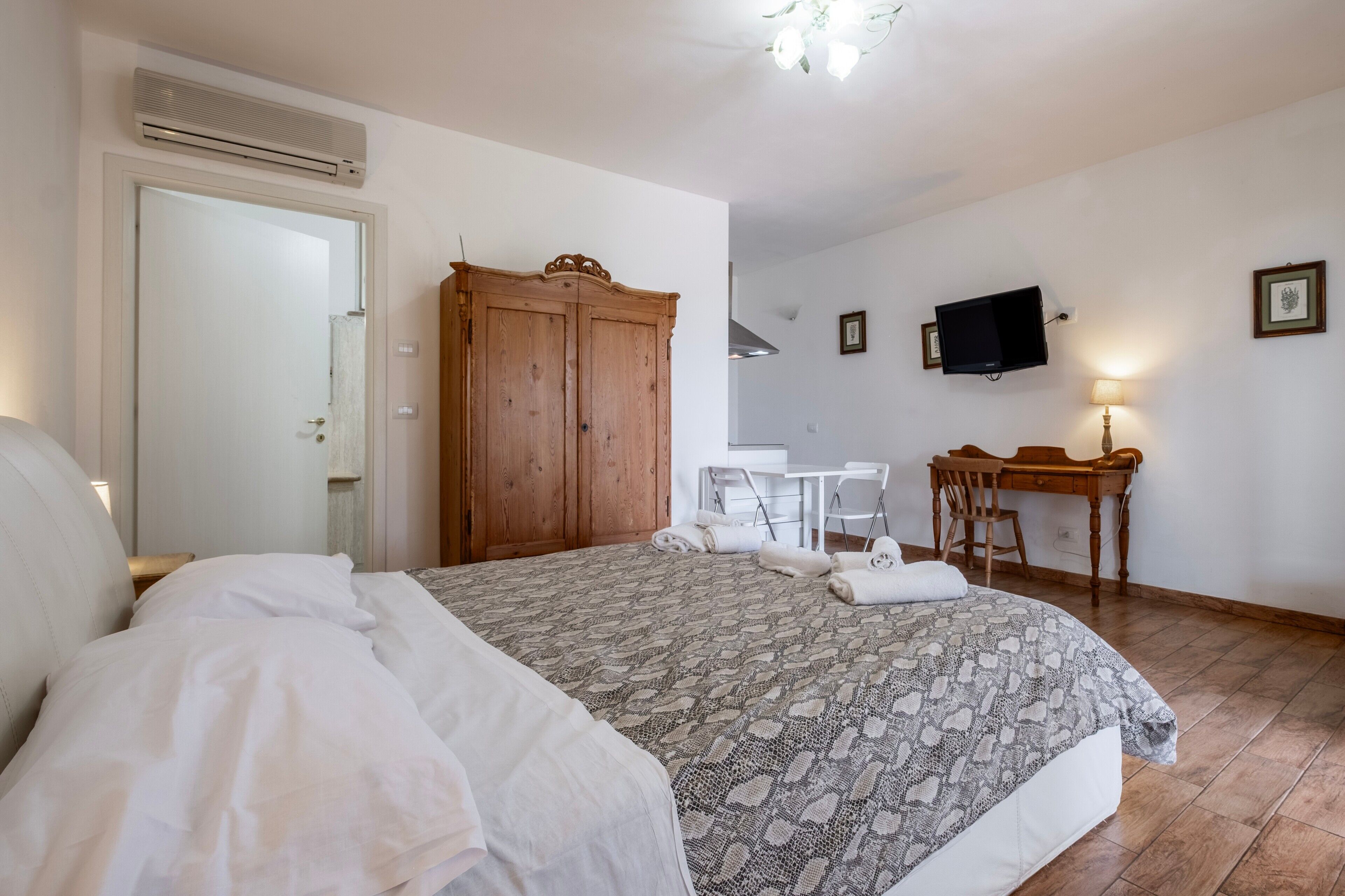 1 habitación, wifi gratis y ropa de cama 