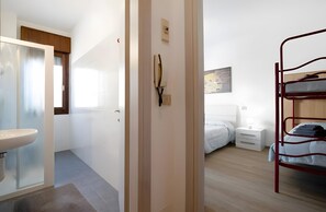 Unclassified image, 2 of 24, button