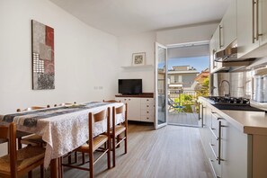 Fridge, microwave, stovetop, highchair