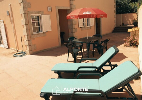 Exterior - Casa da Escusa by ALPONTE (Caminha)