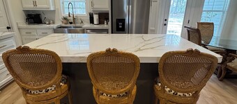 Country Living, minutes from town.