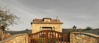 Casa da Pedra by ALPONTE