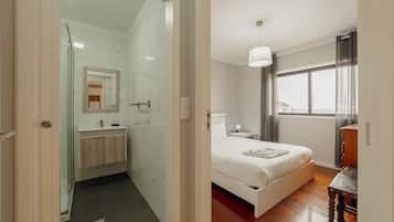 Strykjärn/strykbräda, gratis wi-fi och sängkläder