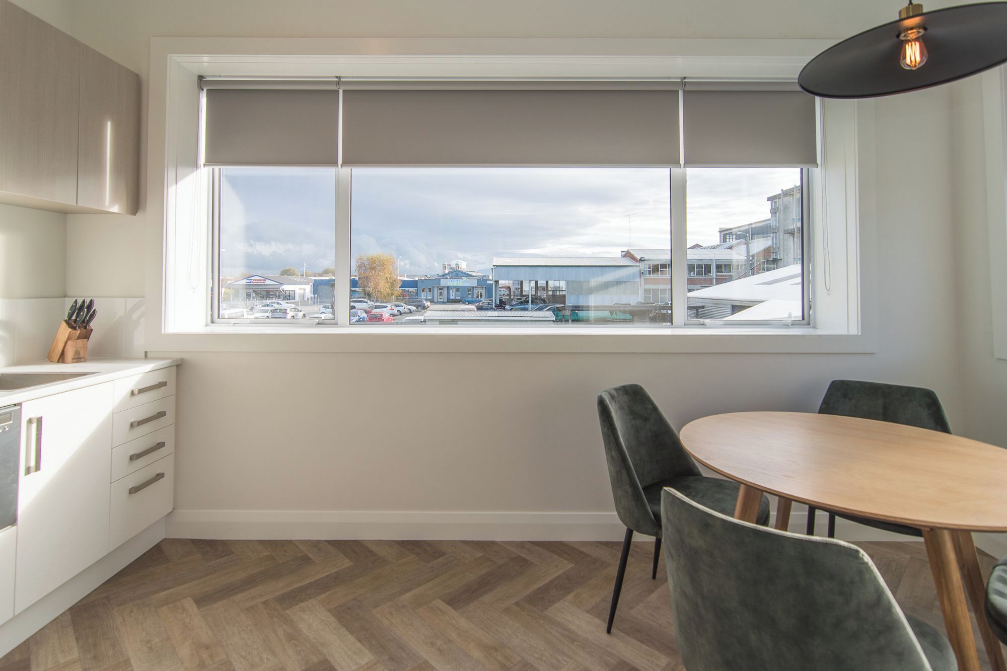 Premier Suite, Courtyard View | In-room dining