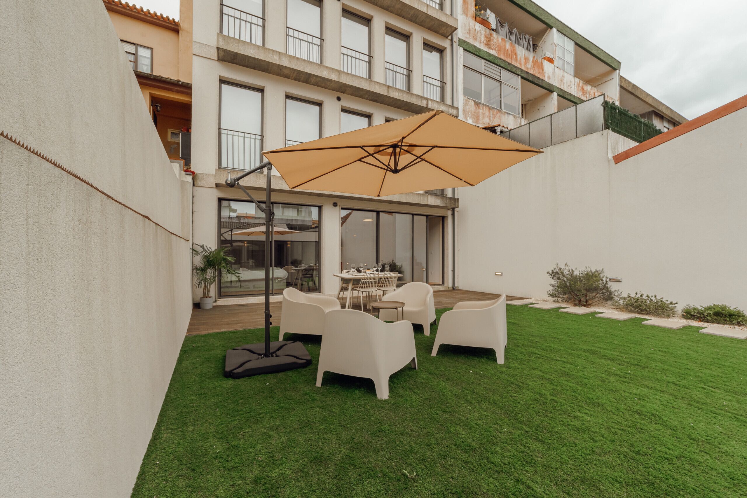 屋外ダイニングエリア