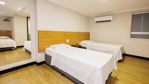 奢華客房, 多張床 (Sleeps 5)