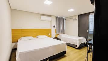 Deluxe Triple Room | Free WiFi, bed sheets