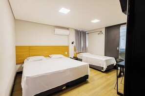 豪華三人房 | 免費無線上網、床單