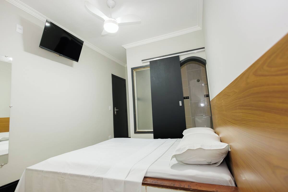 Standard Double Room | Ücretsiz kablosuz İnternet, çarşaf takımı 