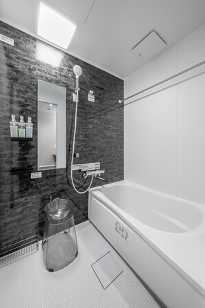 Artículos de tocador gratuitos, secador de pelo, pantuflas, bidet