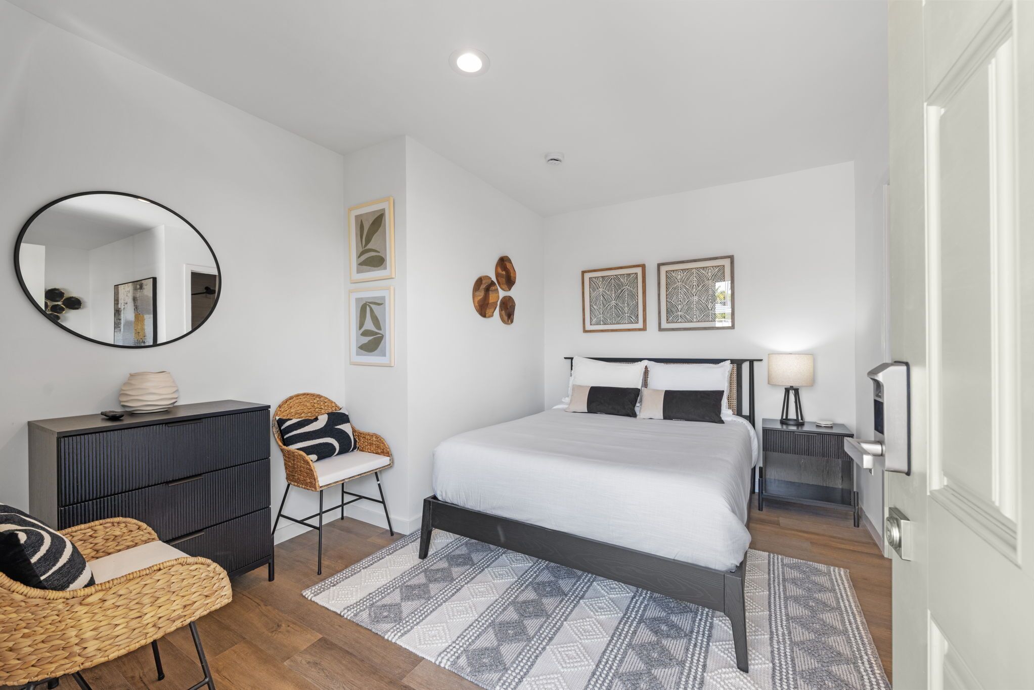 1 chambre, bureau, accès au Wi-Fi (inclus), literie fournie