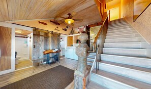 Interior - Charming Townhouse,  Shared pool, Great Location (Port Aransas)