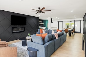 Smart TV, fireplace, video games, table tennis