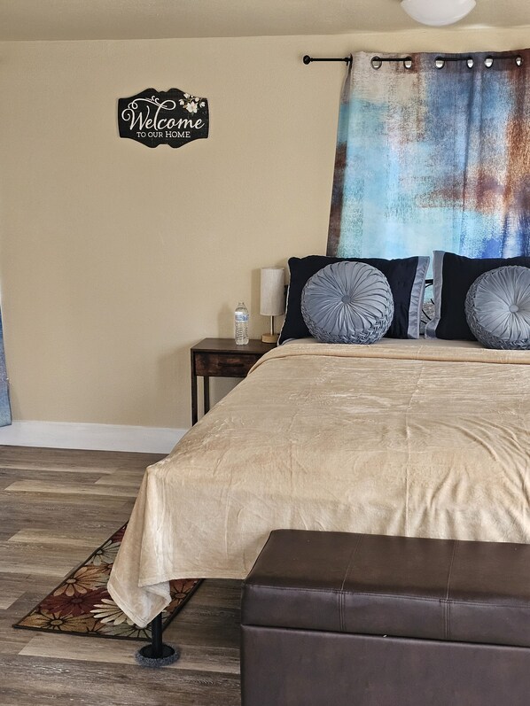 1 bedroom, WiFi, bed sheets