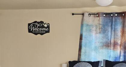 Charming barn with AC and WiFi in superb Kelso