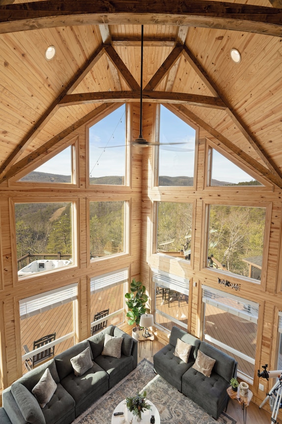 The Overlook Lodge - Exclusive 5br Luxury Retreat With Panoramic Views - West Virginia