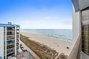 Property grounds - Free Activities! 8th Floor! Cozy Condo Right On The Beach! (Panama City Beach)