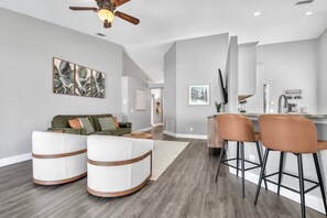 Smart TV - ⚓ New! Boho Bungalow, Heated Pool, Community Amenities, & More! ⚓ (Bradenton)