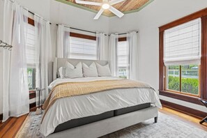 8 sovrum, skrivbord, strykjärn/strykbräda och wi-fi