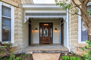 Exterior detail - Baron's Creek Ranch | Big Groups | 3 Homes (Fredericksburg)