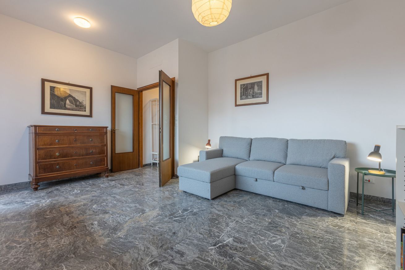 Guesthost - Roomy Apartment Near Unibo & Porta San Donato - Bologna