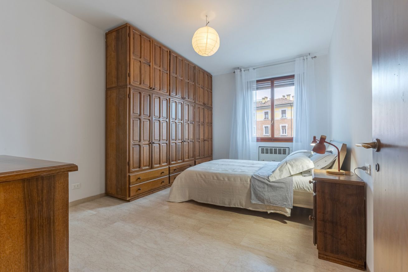 3 quartos, ferros/tábuas de passar roupa, Wi-Fi, roupa de cama