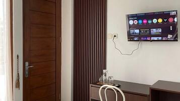 Standard Double Room, Balcony, Garden View | Free WiFi