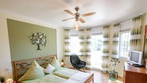 House, Multiple Bedrooms, Terrace - Global Villa Luz del Sol 12858 (L'Ametlla de Mar)