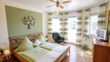 House, Multiple Bedrooms, Terrace | 7 bedrooms