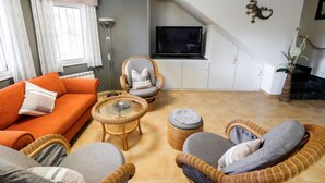 House, Multiple Bedrooms, Terrace | Living area - Global Villa Luz del Sol 12858 (L'Ametlla de Mar)