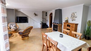 House, Multiple Bedrooms, Terrace | Dining - Global Villa Luz del Sol 12858 (L'Ametlla de Mar)
