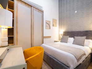 1 bedroom, iron/ironing board, Internet, bed sheets