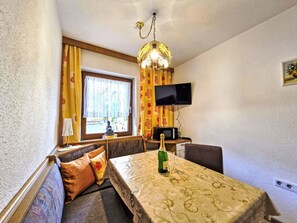 Dining - Apartment Helga by Interhome (Imst)
