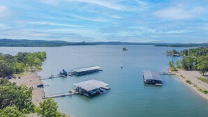 Aerial view - Lake View Condo | 5 Min to Silver Dollar City (Branson)