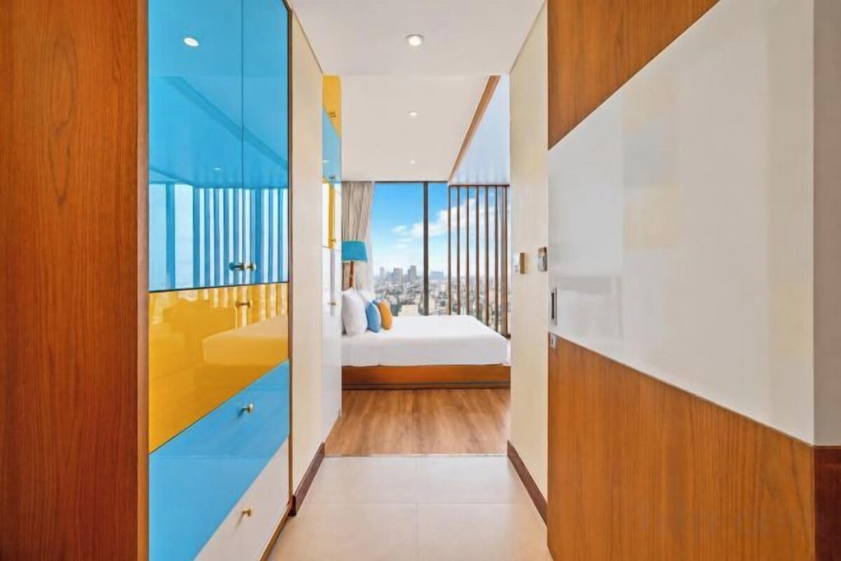 In-room safe, desk, blackout drapes, soundproofing