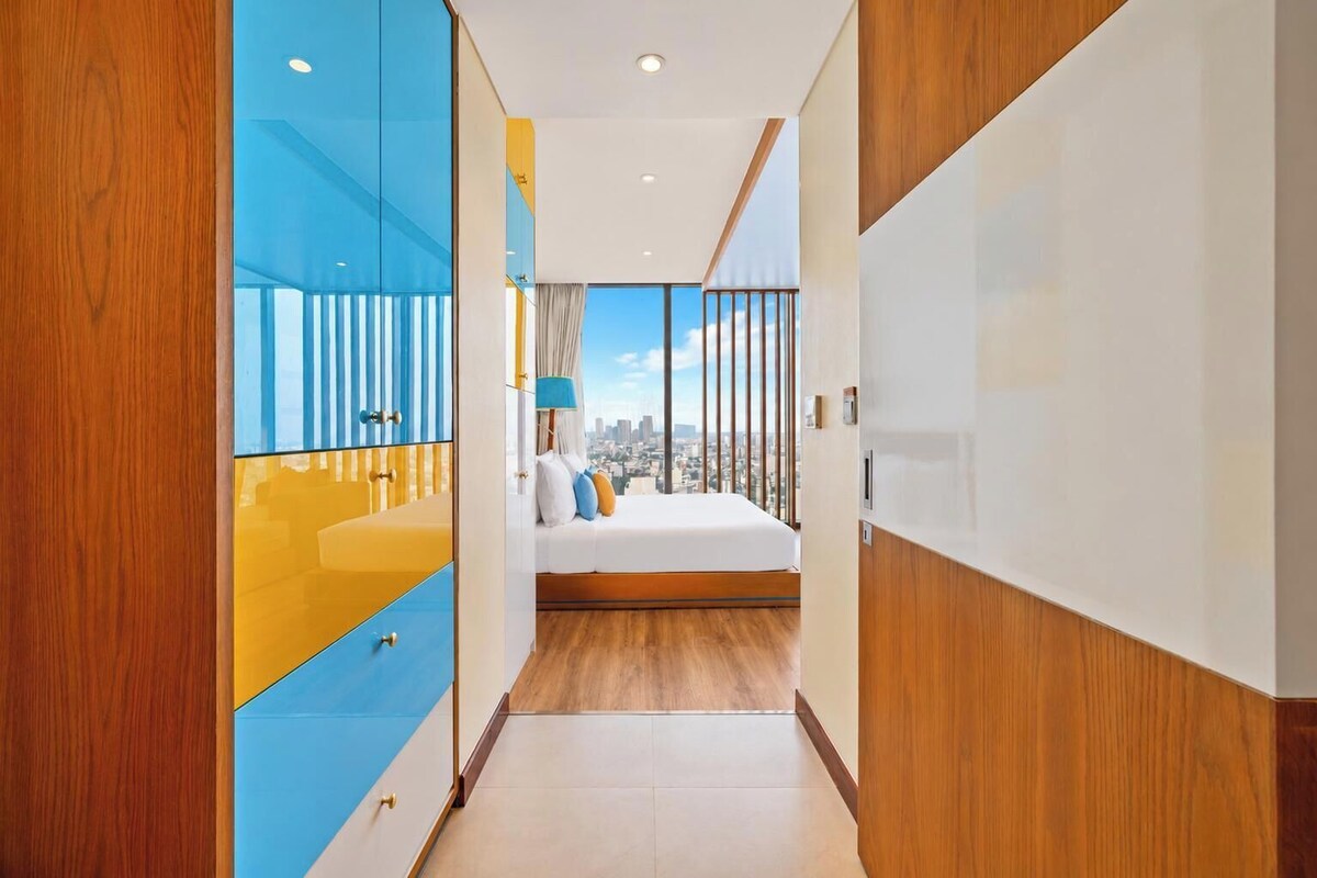 Business Apartment, Kitchen, Beach View | In-room safe, desk, blackout drapes, soundproofing