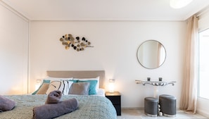 2 chambres, fer et planche à repasser, Wi-Fi gratuit, draps fournis