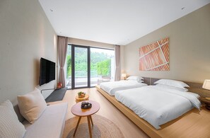 Kamar Twin Klasik, pemandangan bukit | Minibar gratis, tirai kedap cahaya, dan setrika/meja setrika