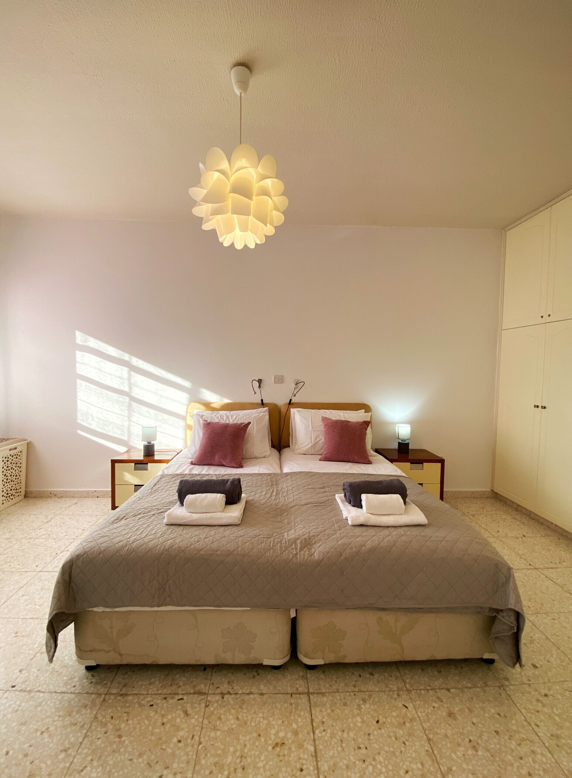 1 chambre, fer et planche à repasser, Wi-Fi gratuit, draps fournis