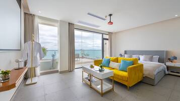 Individually decorated, individually furnished, desk, soundproofing