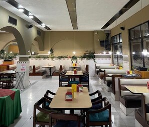 Restaurant - HOTEL MARIA CRISTINA (San Luis Potosí)