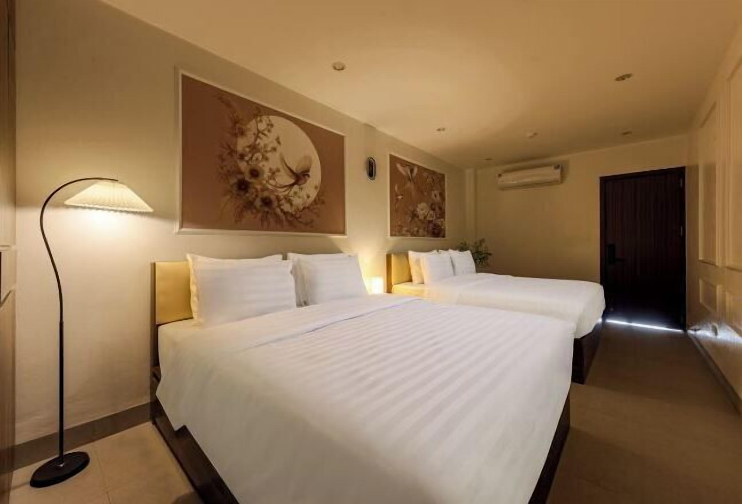 Soundproofing, iron/ironing board, free WiFi