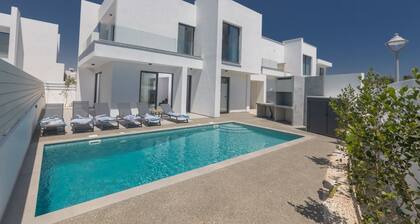 Protaras Semeli Villa SE8 - sleeps 8 guests in 4 bedrooms