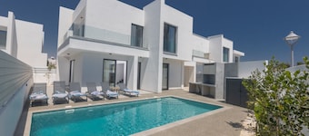 Protaras Semeli Villa SE8 - sleeps 8 guests in 4 bedrooms