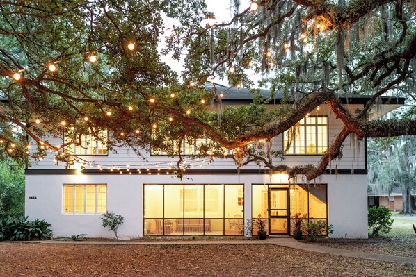 Exterior - 40 % OFF SEPT! ~ AC! ~ Hobson House ~ 15min to Downtown ~ Game Room ~ Fire Pit (North Charleston)